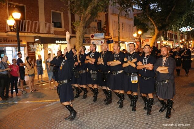 desfile previo a la recepcion mora 32