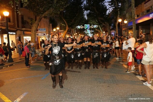 desfile previo a la recepcion mora 33