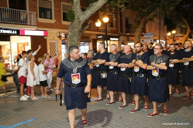 desfile previo a la recepcion mora 36