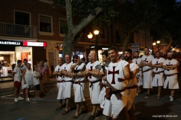 Desfile previo a la recepción mora 39