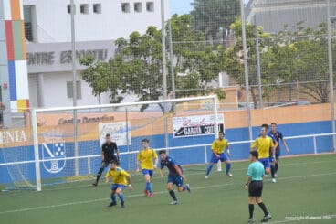 Despeje de la defensa dianense