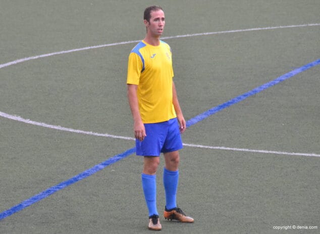 ferran monzo pieza clave en la defensa dianense