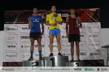 fran lopez en el podio de almoines