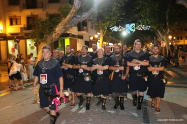 Milagro de la niebla y desfile final 55