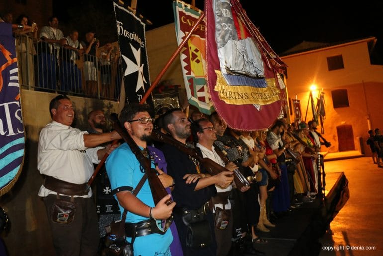 Milagro de la niebla y desfile final 75