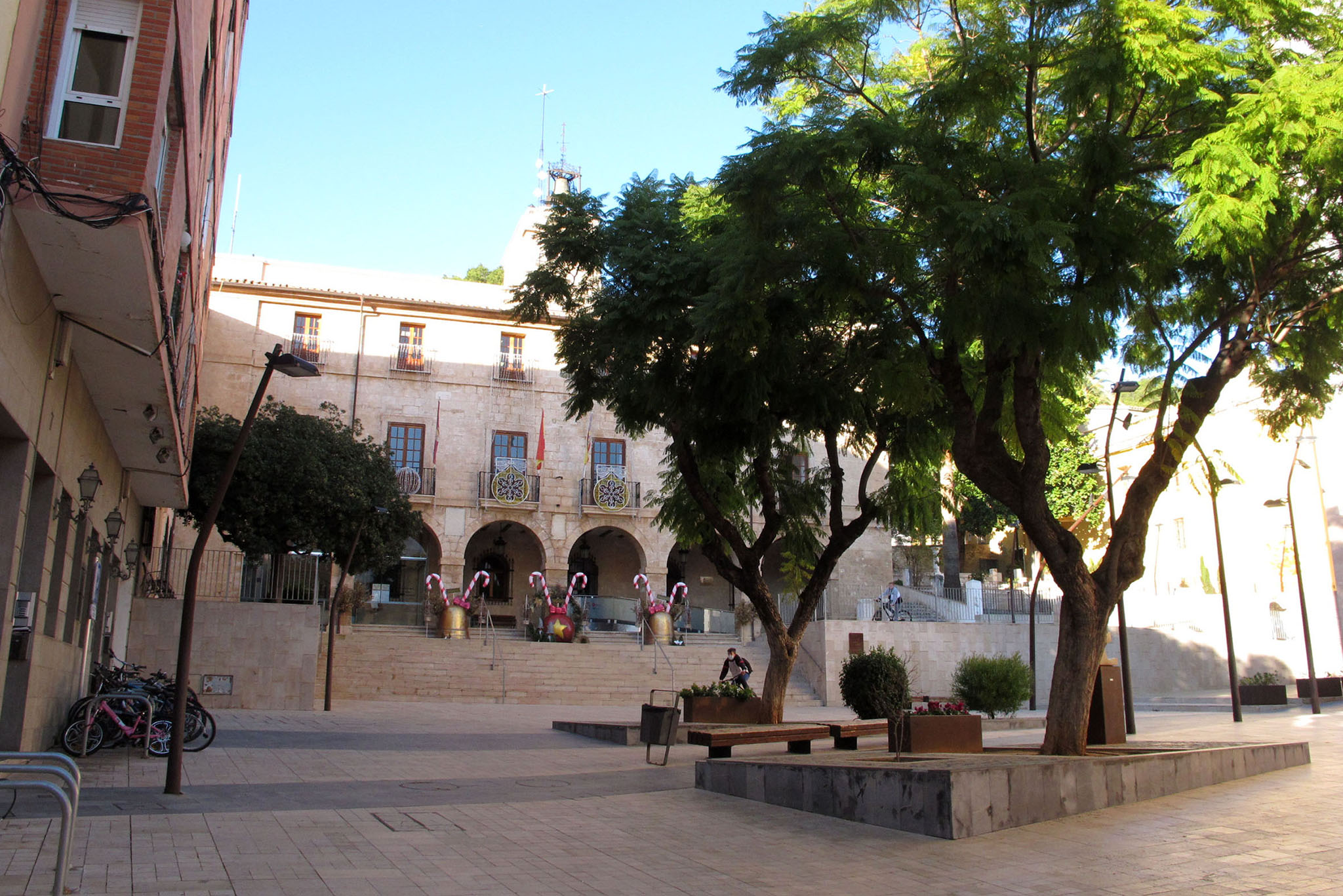 Plaza del Ayuntamiento de Dénia en 2020
