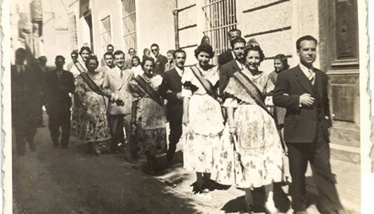 Primera comisión de la falla Les Roques