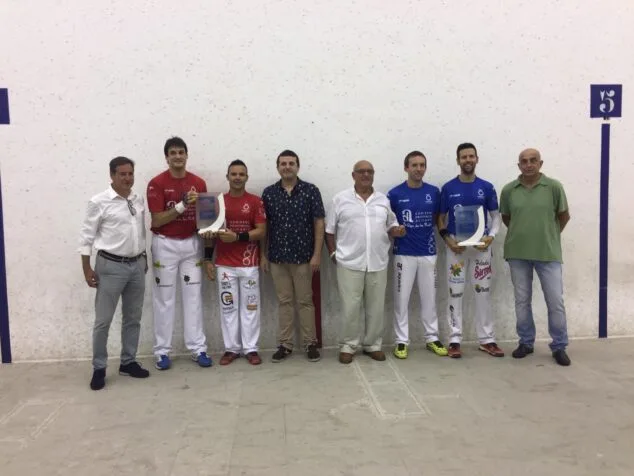 protagonistas de la final del trofeo diputacion alicante de escala i corda