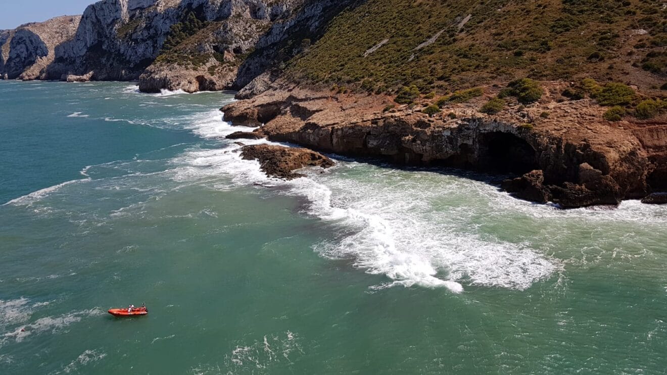 Rescate de Cruz Roja en Cova Tallà