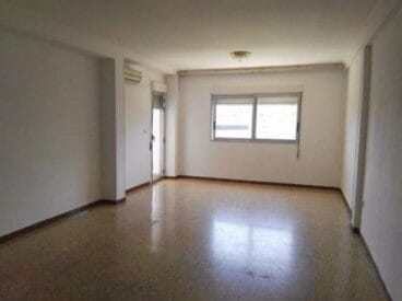 salon-piso-en-patricio-ferrandiz-denia