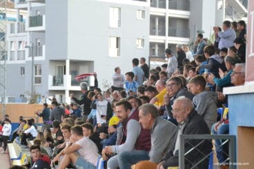 aficionados en un denia javea en el diego mena
