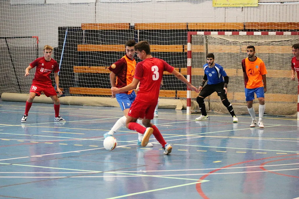 Arrancó bien la pretemporada del Paidos-F. Fernández Luna pese a caer ante el Valencia FS (2-4) 1 Imagen: Ataque del Paidos a la meta del Valencia FS