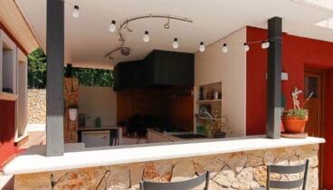 Zona exterior con barbacoa – Lluna Dénia