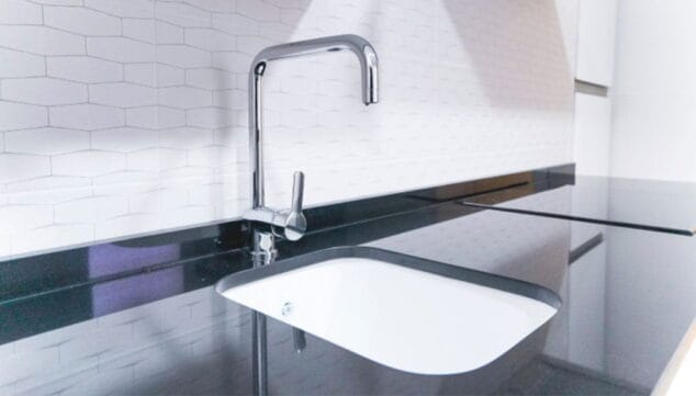 cocina detalle despues reforma apartamento bellreguard macamon