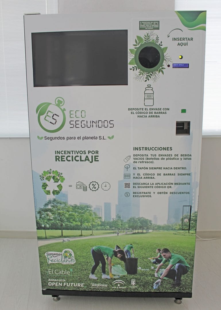 Contenedor inteligente para iniciativa de reciclaje en la Marina Alta - Almudena Seguros Dénia Benidorm Altea
