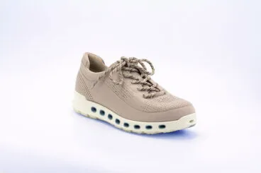 Deportiva con material impermeable GORE-TEX en Dénia – Calzados Ramón Marsal