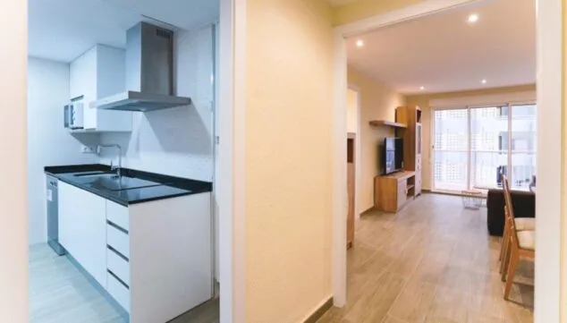 distribuidor despues reforma apartamento bellreguard macamon