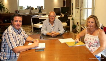 el director general de turismo herick campos se reune con el alcalde de denia