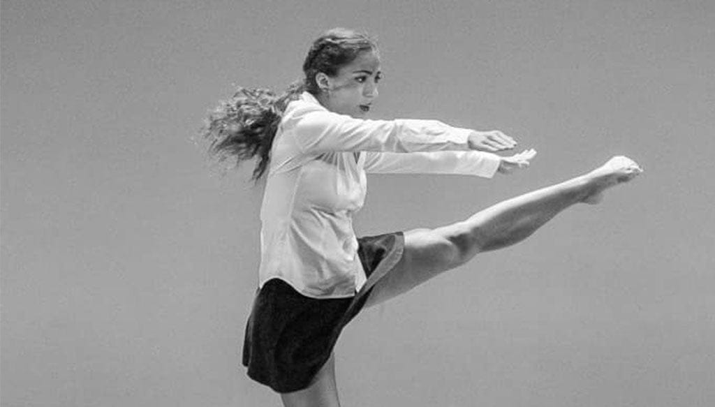 Imagen: La bailarina dianense Elena Sevilla. Fotografía Paco Giménez