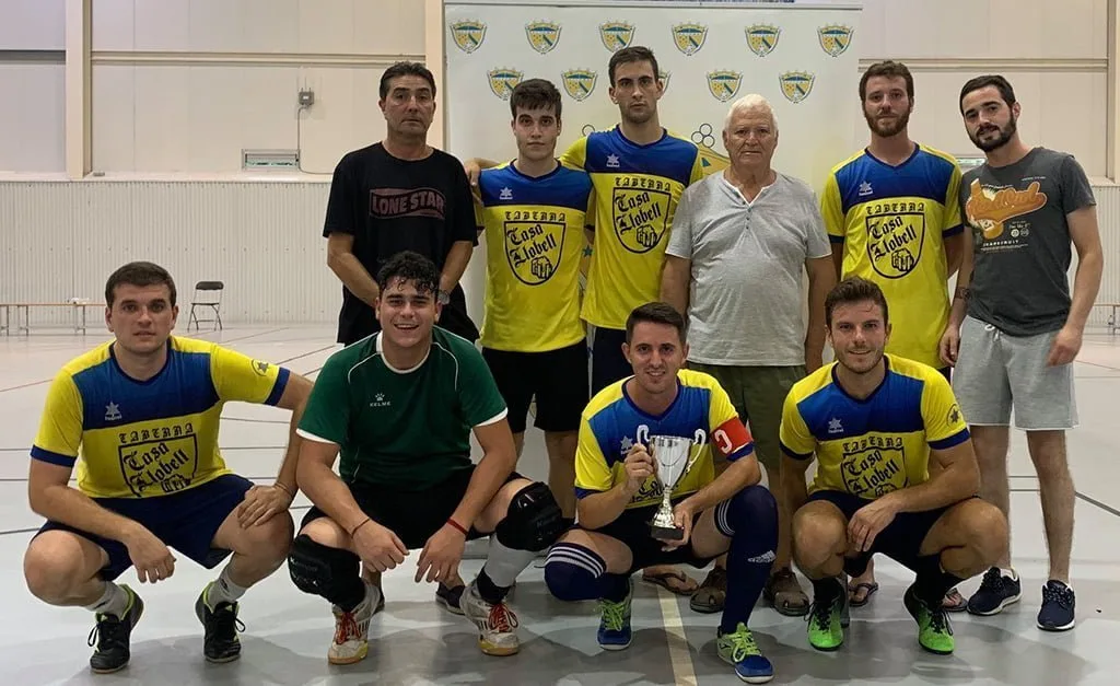 El equipo Náutica Pérez se pone al frente de la Liga Comarcal de Fútbol Sala 1 Imagen: Equipo Casa Llobell Ondara