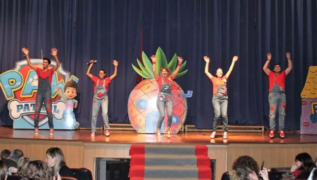 Canta y baila con Grupo Cosquillas en un gran espectáculo para niños 5 espectaculo infantil en denia 1