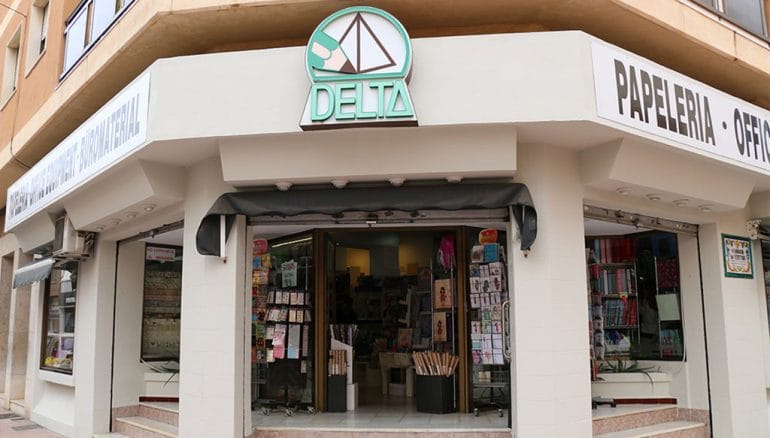 Fachada Papelería Delta
