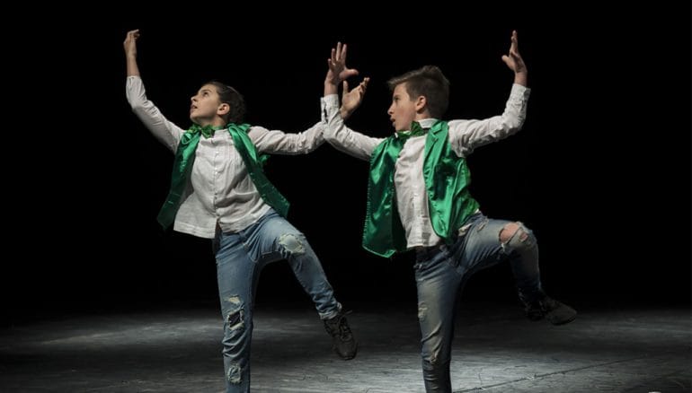 Actuación bailarines - Babylon Escuela de Danza