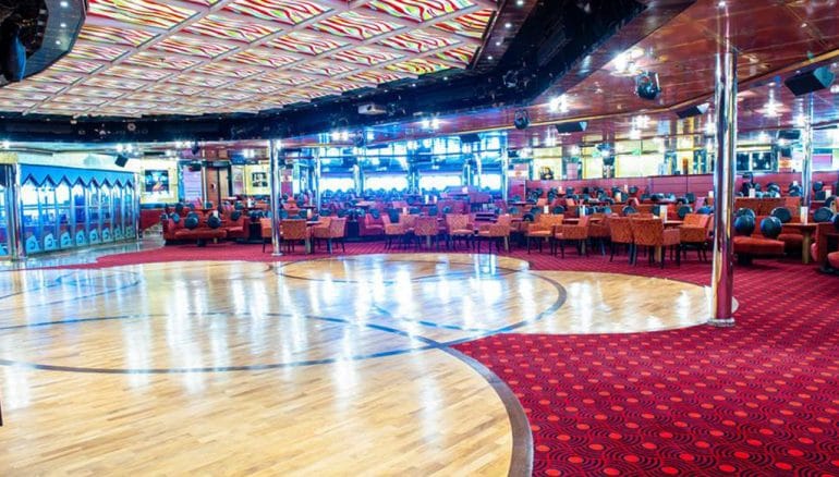 Grandes zonas de ocio en el interior del Costa Fortuna - Falken Tours