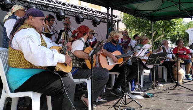 imagen de archivo festacarrer 2018 grup portitxol