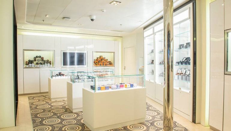 Interior del crucero por el Mediterráneo de Falken Tours