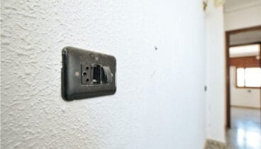 Interruptor viejo antes de la reforma de Reformas Integrales Macamon