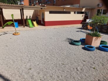 juegos-aire-libre-escoleta-el-castellet