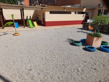 juegos-aire-libre-escoleta-el-castellet