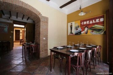 Interior de restaurante andaluz en Dénia – Taberna Andaluza