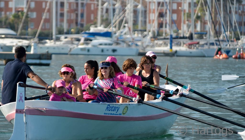 Imagen: Navegando dentro del puerto