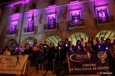 noche violeta en denia