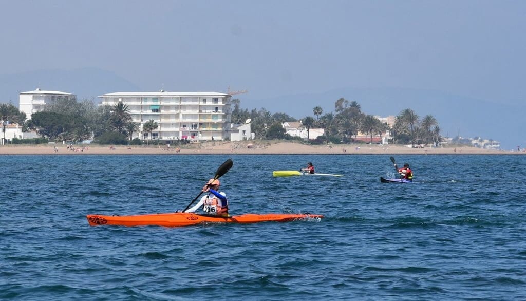 Imagen: Palistas del Real Club Náutico Dénia