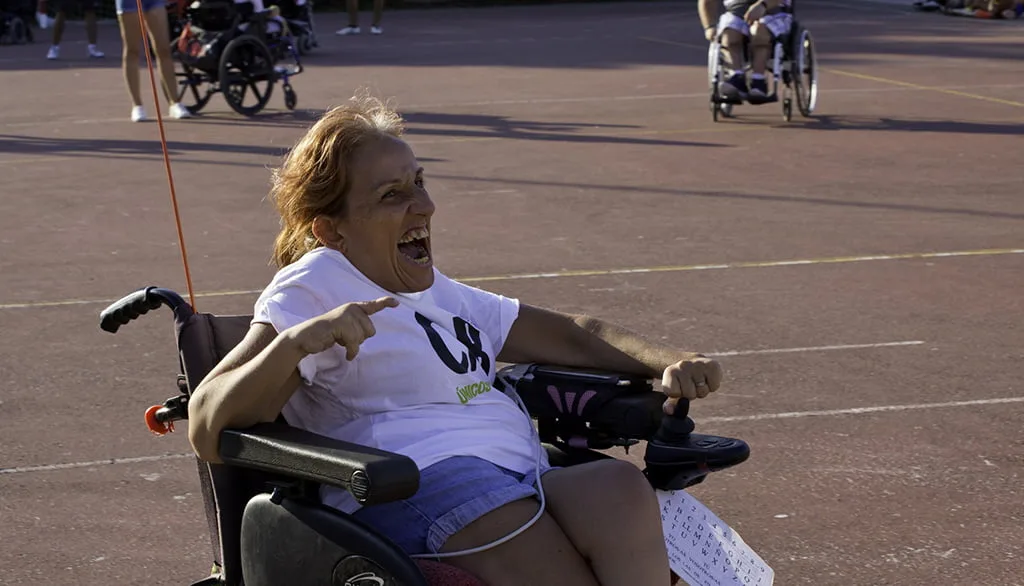 Condenados al Bordillo guía a las personas con capacidades diferentes hasta su inclusión laboral 3 Imagen: Práctica de deportes inclusivos