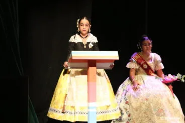 Presentación Fallera Mayor Infantil Martina Gimeno – Presentadora Carla Vinaróz