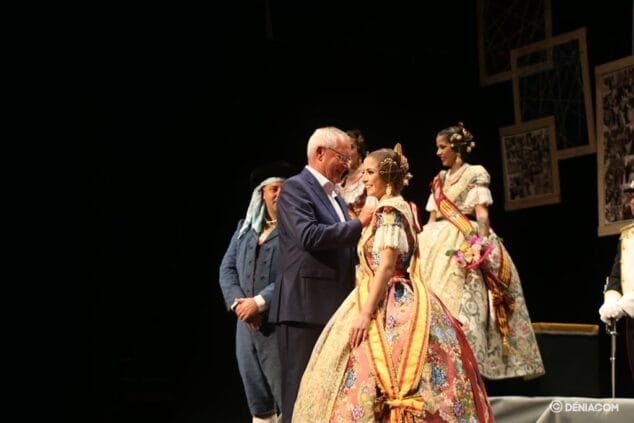 presentacion fallera mayor safir malonda 21