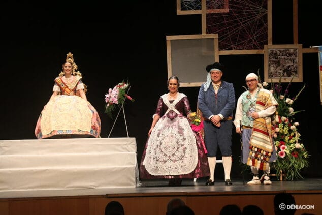 presentacion fallera mayor safir malonda falla port rotes