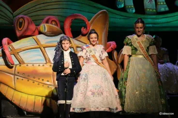 Presentación Infantil Falla Baix La Mar Presidente y Comisión Infantil 3