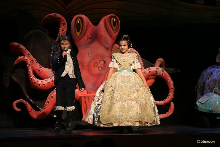 Presentación Infantil Falla Baix La Mar - Presidente y Fallera Mayor Infantil 2020 2