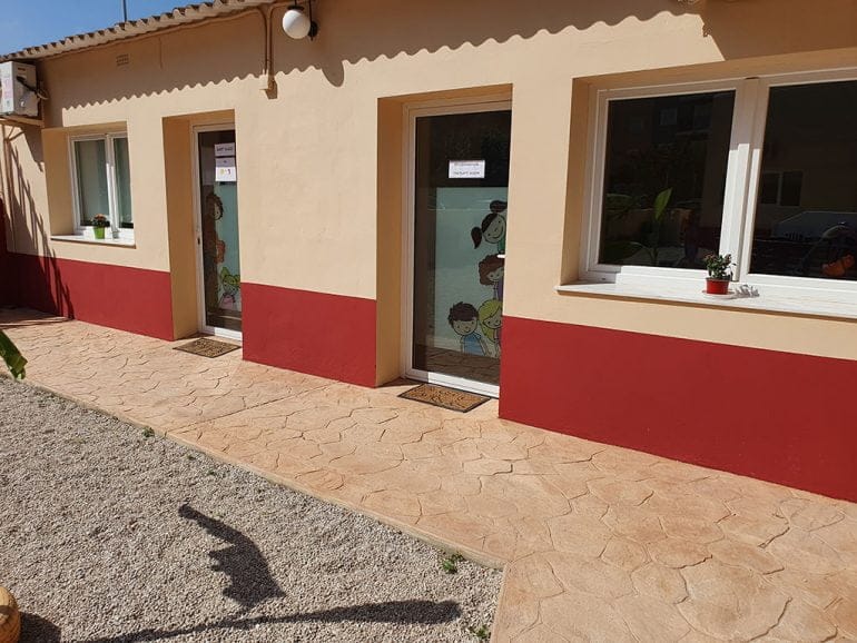 puertas-escoleta-el-castellet