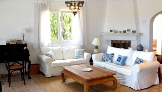 salon chalet en venta denia