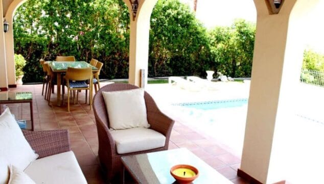 terraza cubierta chalet venta denia
