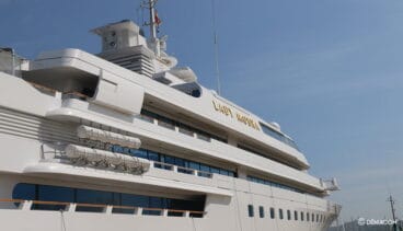 Visita de lujo en el puerto de Dénia