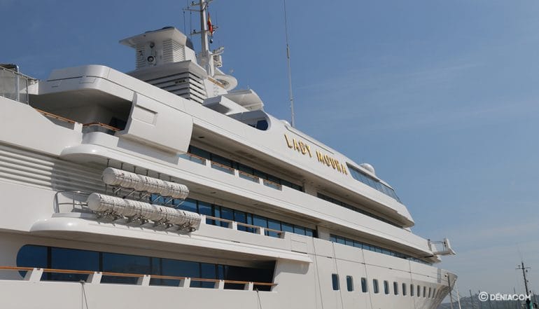 Visita de lujo en el puerto de Dénia