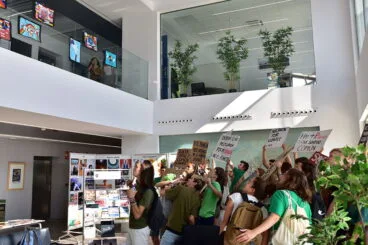 Klimaprotestaktion der Lady Elizabeth School