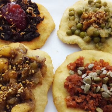Almuerza cocas recién hechas en Dénia – La Coquería